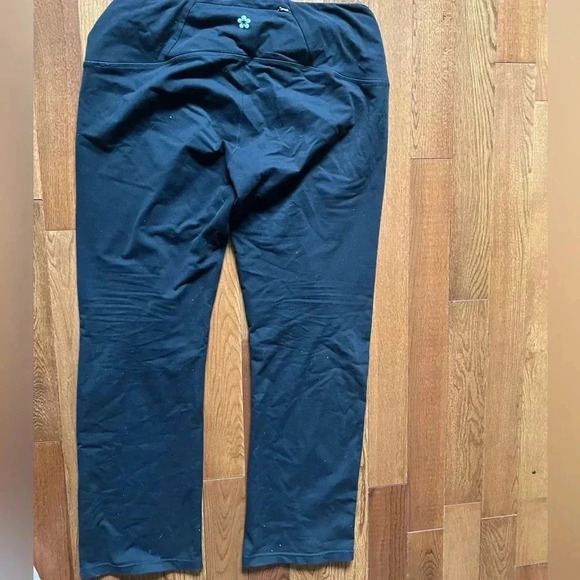 Tuff Athletics  black bootcut yoga pants Sz Medium - Picture 6 of 10